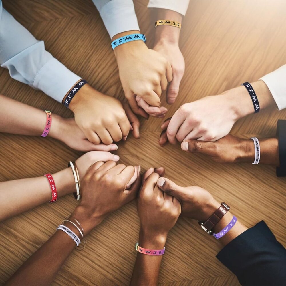 Meaningful WWJD Bracelet Set with 21 Cards and Velvet Bag - Faith-Inspired Gifts - Picture 6 of 7